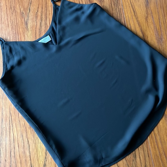 Babaton Everly Black Camisole - Picture 5 of 5